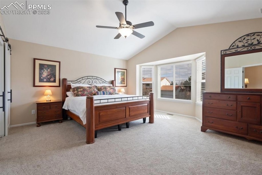 Family house on sale-22