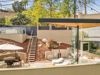 3 BEDS Dramatic Lautner-inspired architecture