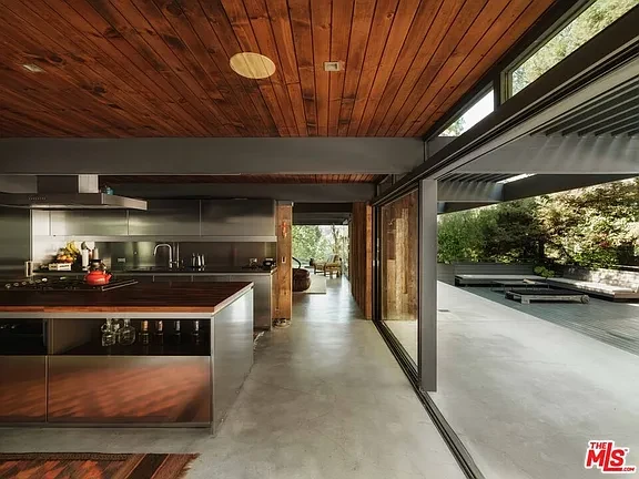 1960 post-and-beam 4 Bedroom Residential, Single Family Residence-2