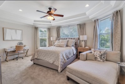 6 bedrooms single family residence